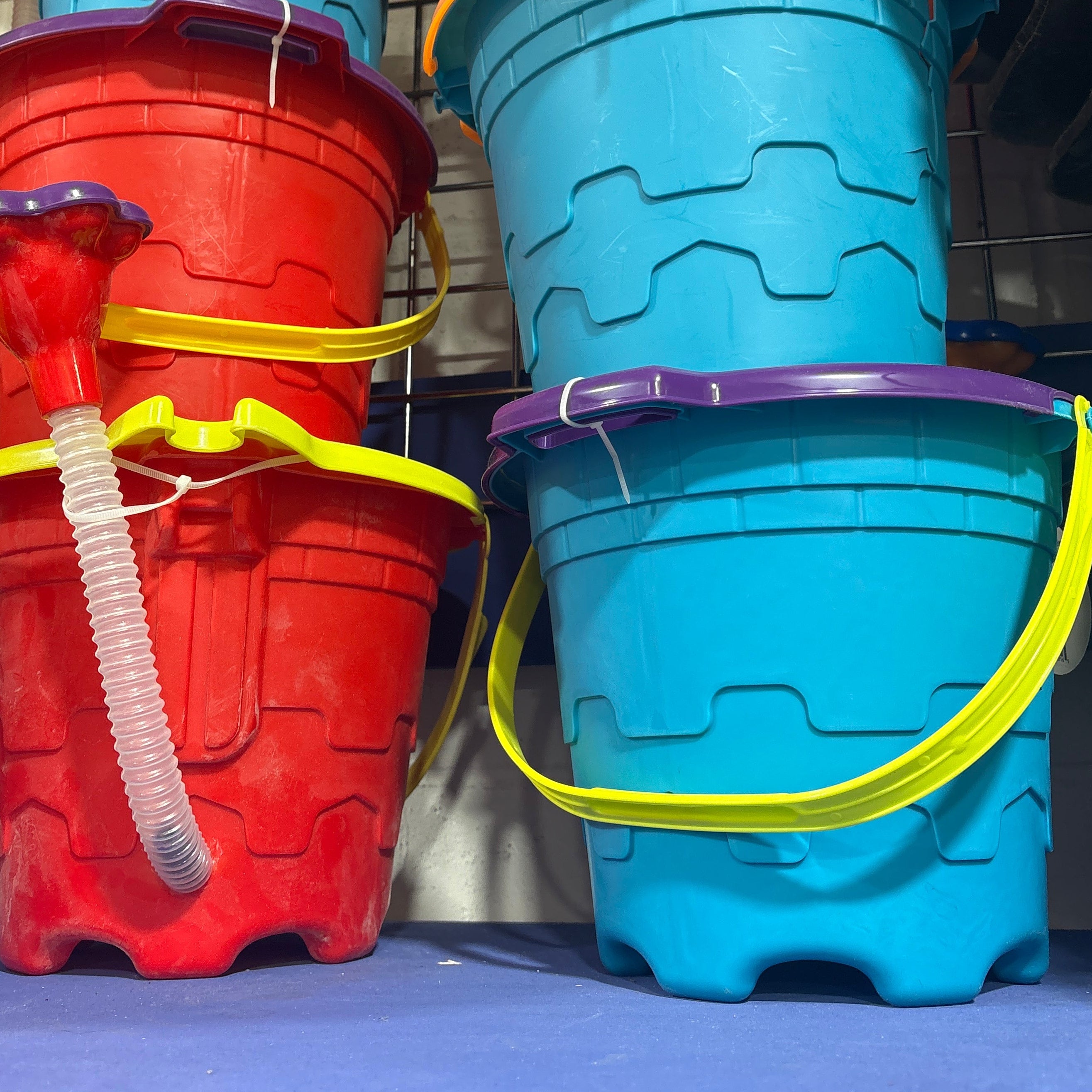 8pc Sprinkle Bucket Set - Beach Play Set for Kids - DOLLARS UNIVERSE LLC